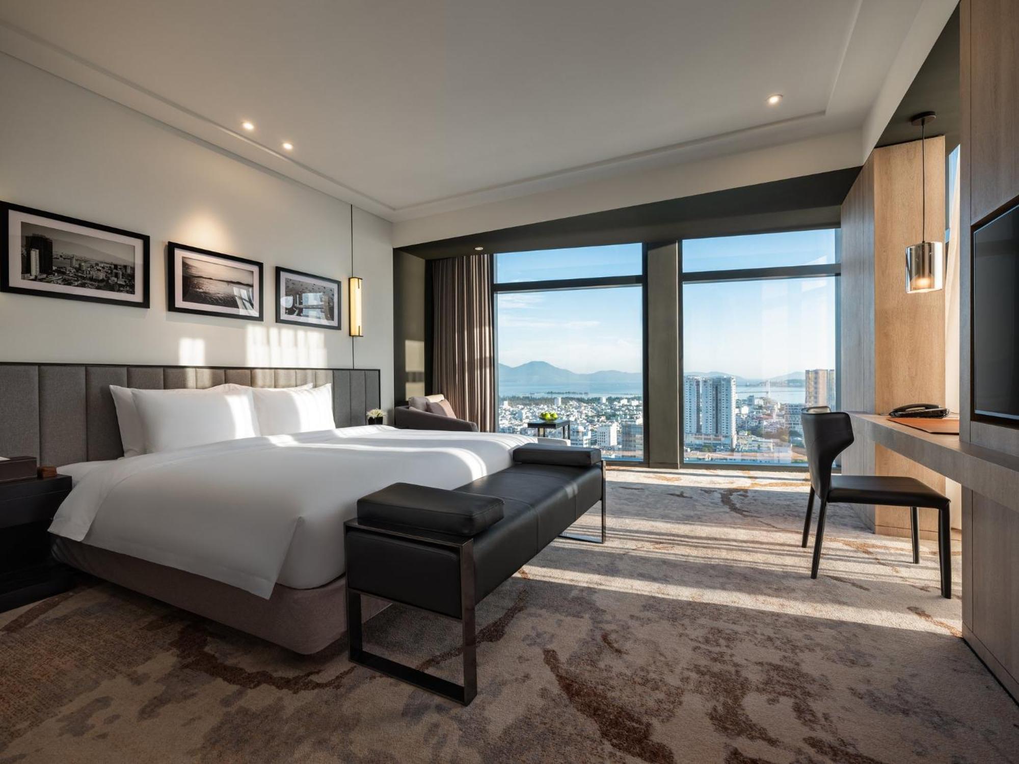 Crowne Plaza Danang City Centre By Ihg מראה חיצוני תמונה